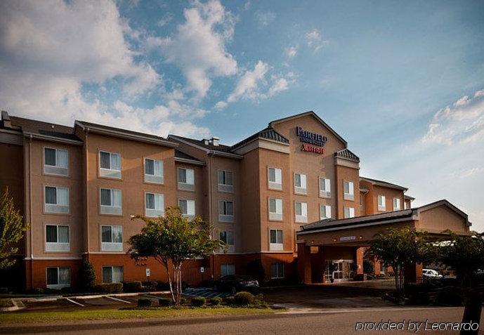 Отель Fairfield By Marriott Растон Экстерьер фото
